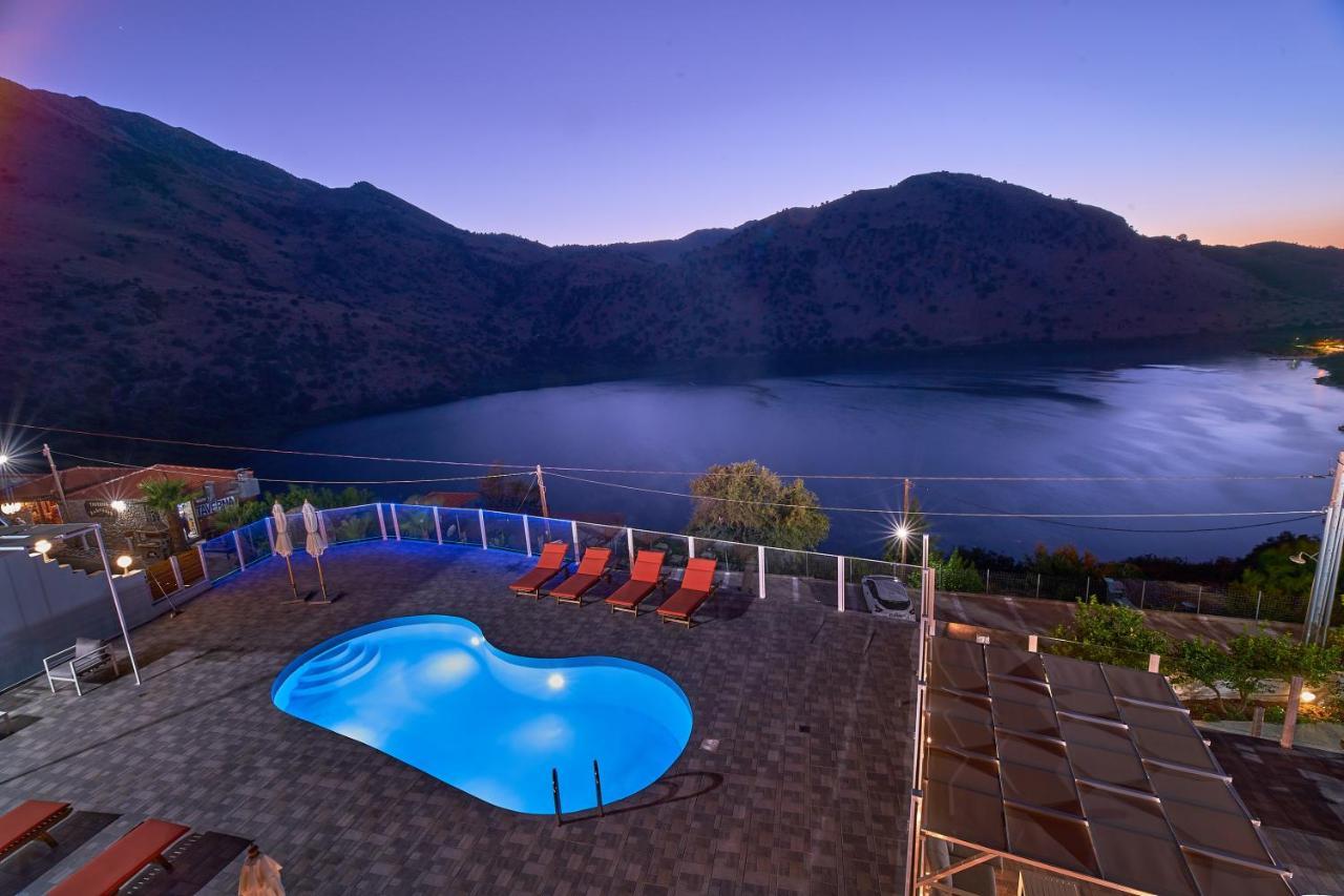 Lake View Suites Kávallos 외부 사진