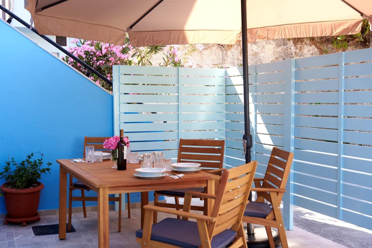 Lake View Suites Kávallos 외부 사진