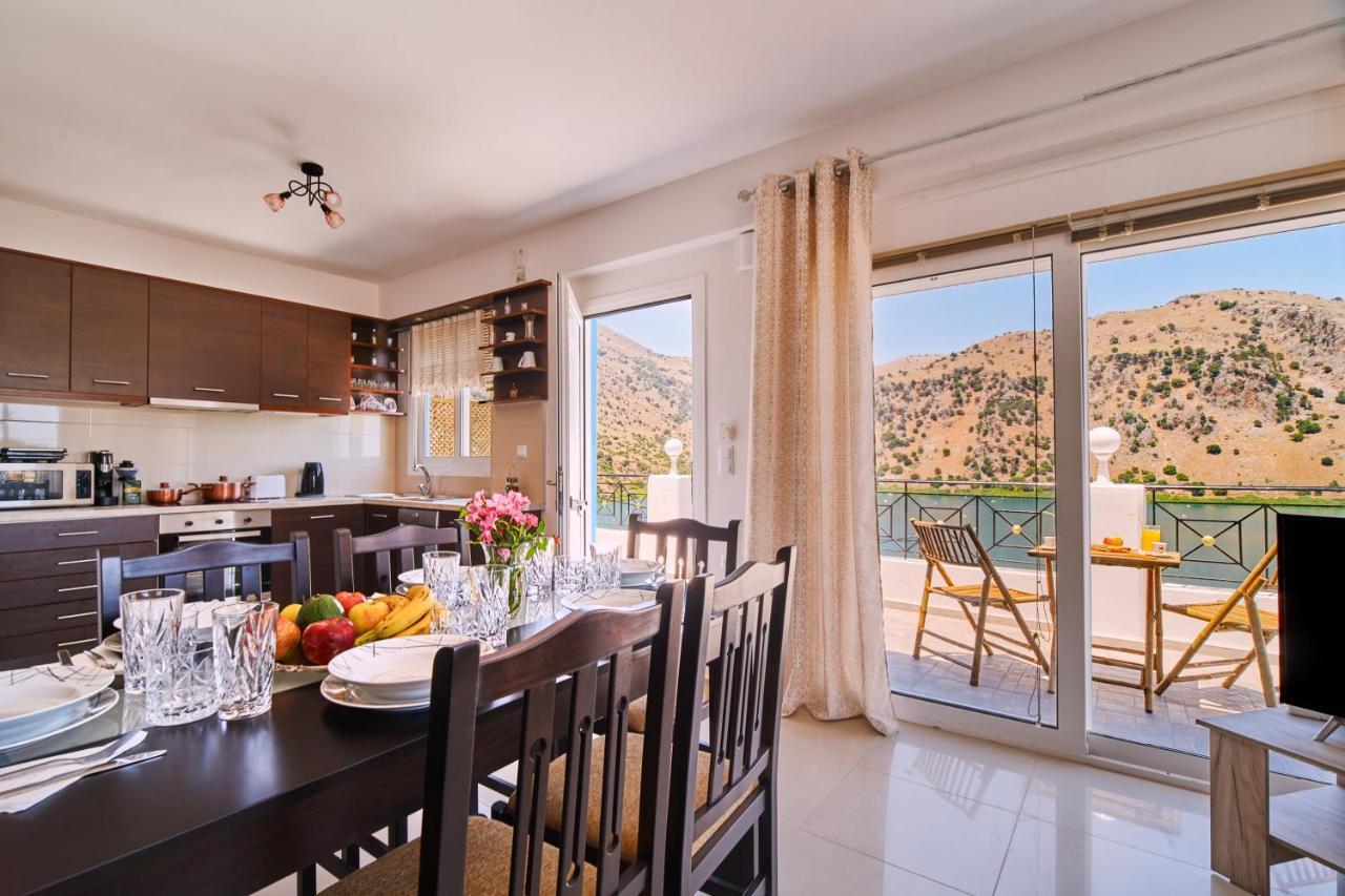 Lake View Suites Kávallos 외부 사진