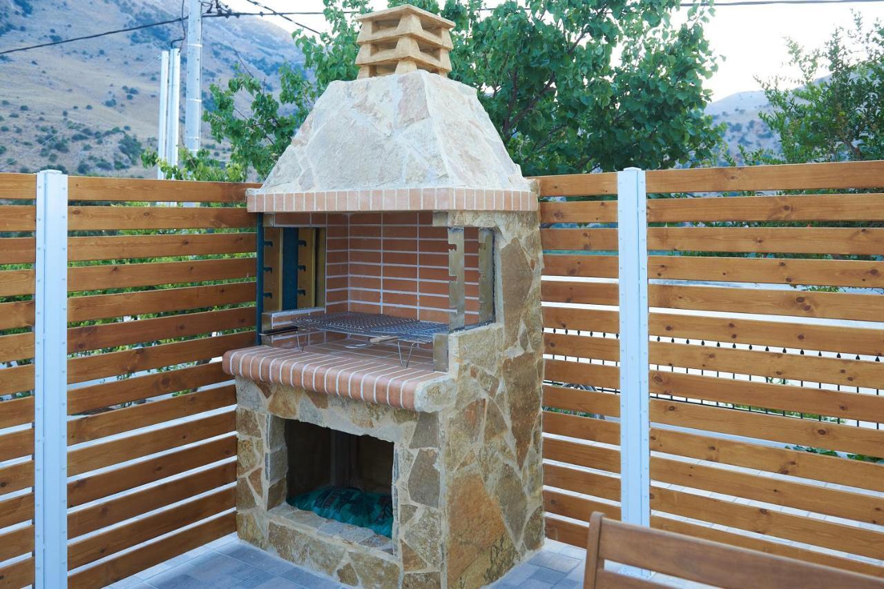 Lake View Suites Kávallos 외부 사진