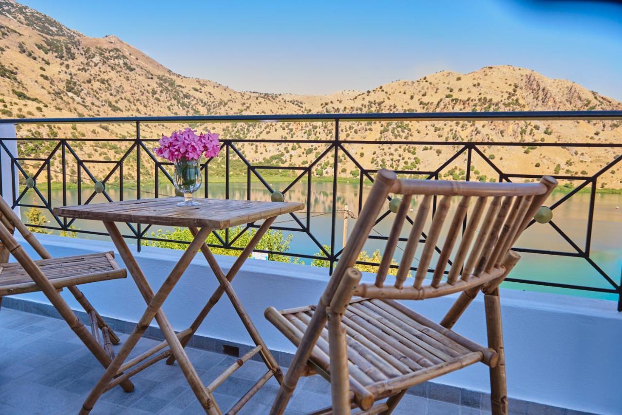 Lake View Suites Kávallos 외부 사진