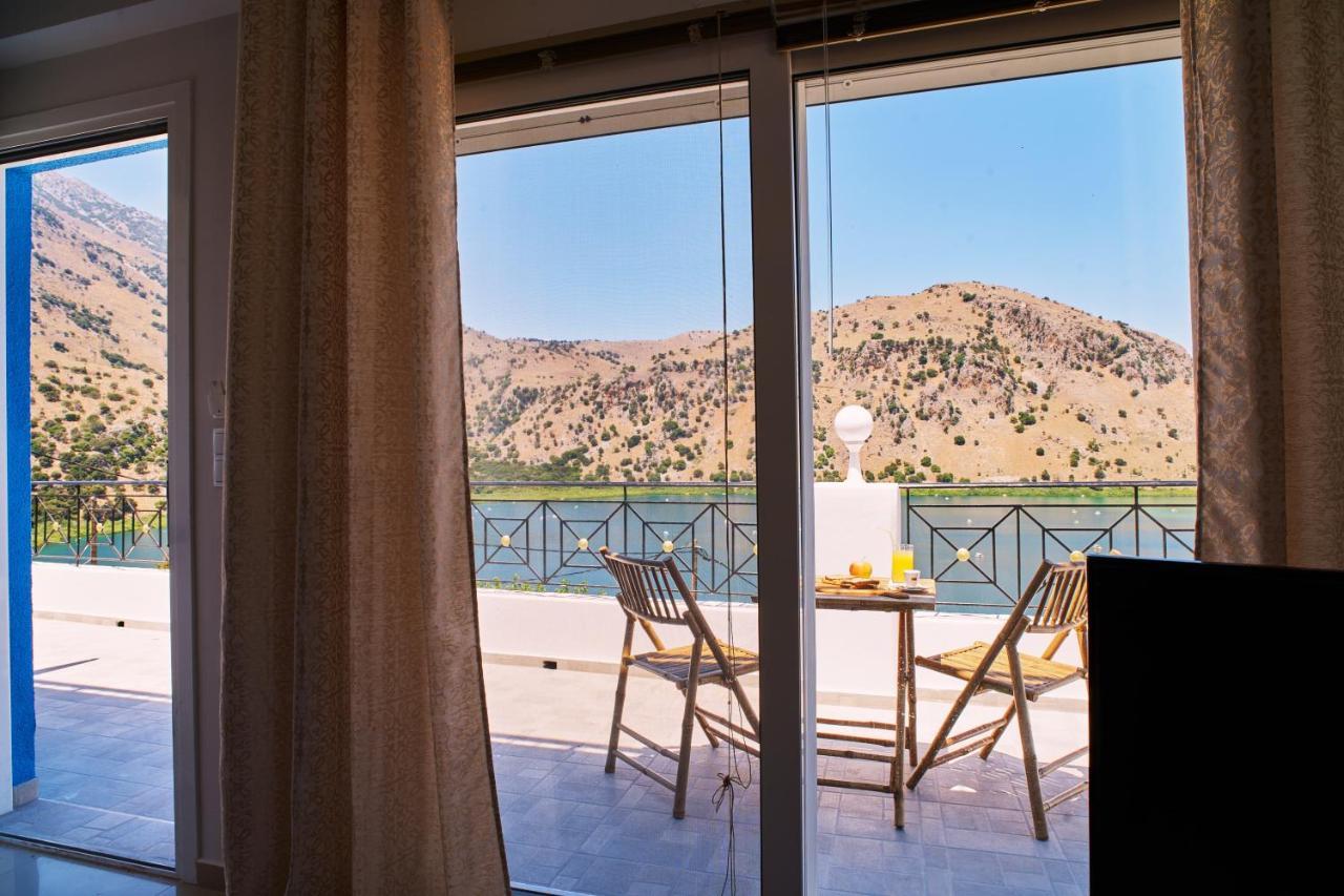 Lake View Suites Kávallos 외부 사진