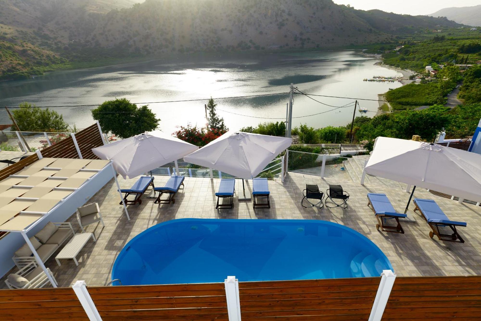 Lake View Suites Kávallos 외부 사진