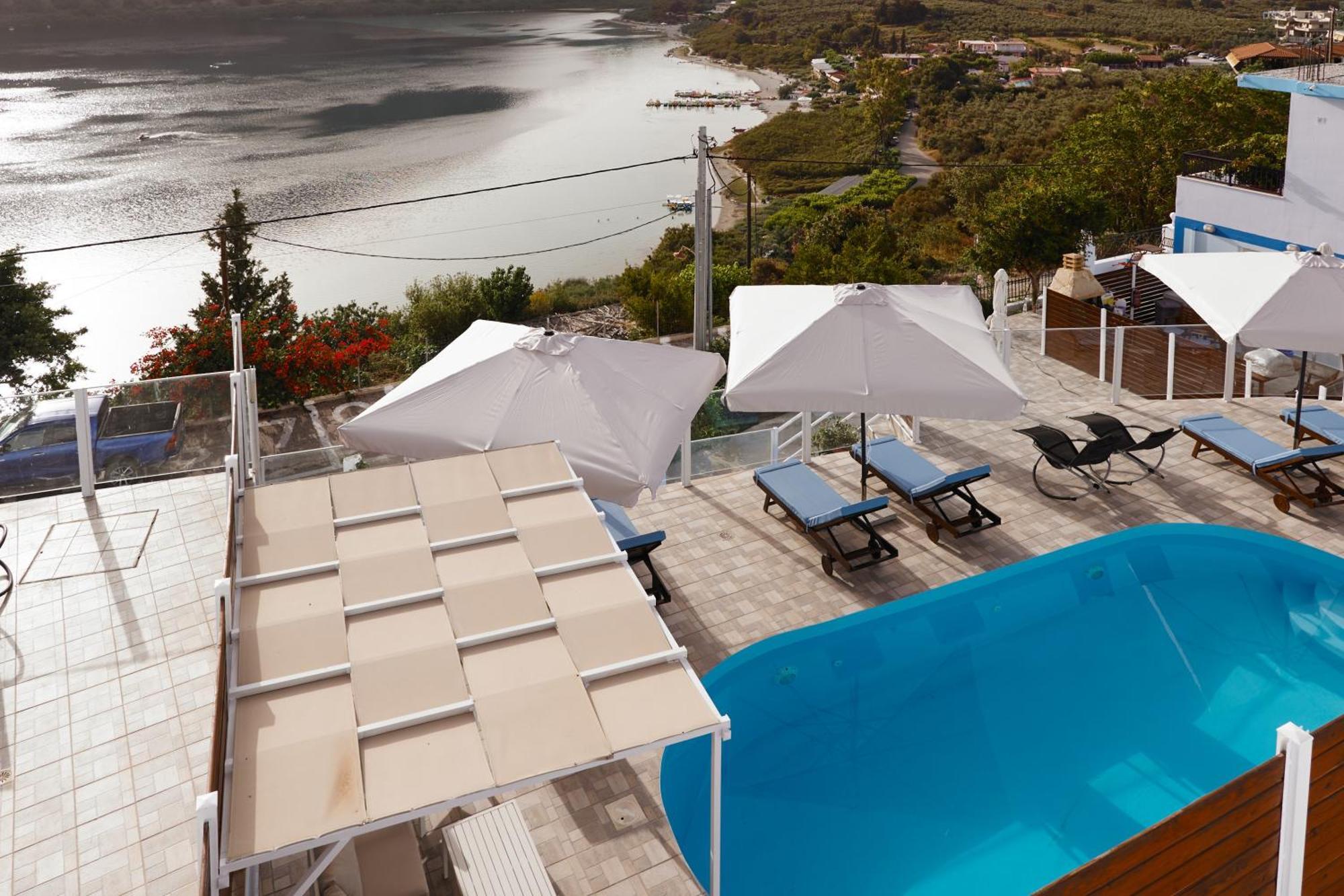Lake View Suites Kávallos 외부 사진